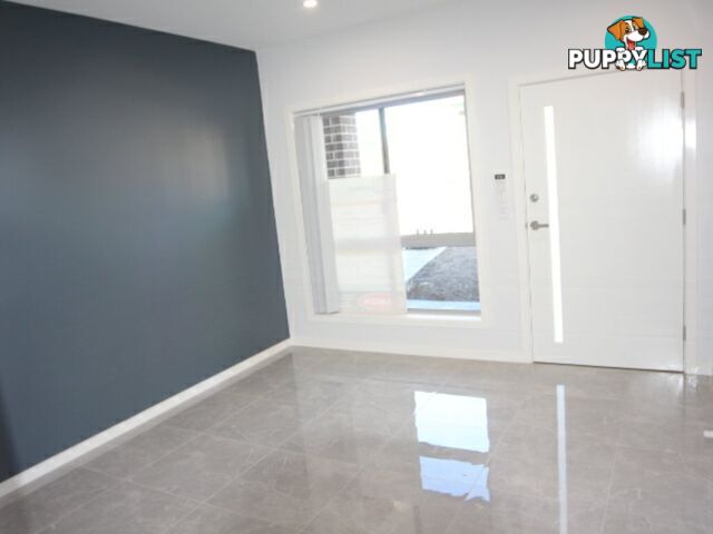 28 Chinnocks Ave CAMPBELLTOWN NSW 2560