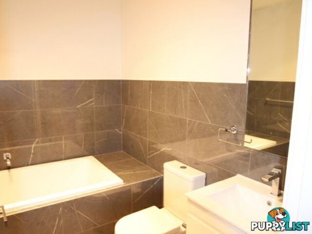 28 Chinnocks Ave CAMPBELLTOWN NSW 2560