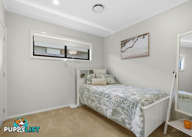 32 Dowie Drive CLAYMORE NSW 2559