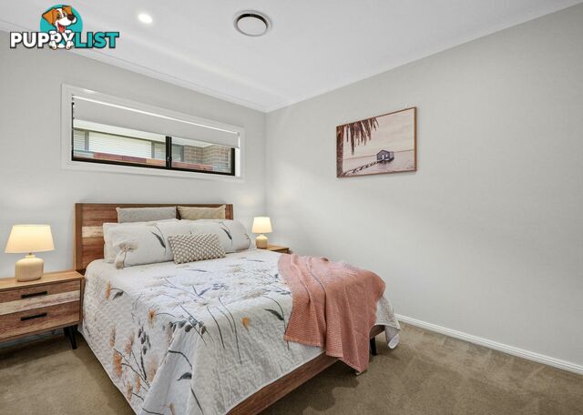 32 Dowie Drive CLAYMORE NSW 2559