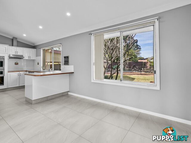 11 Herborn Place MINTO NSW 2566