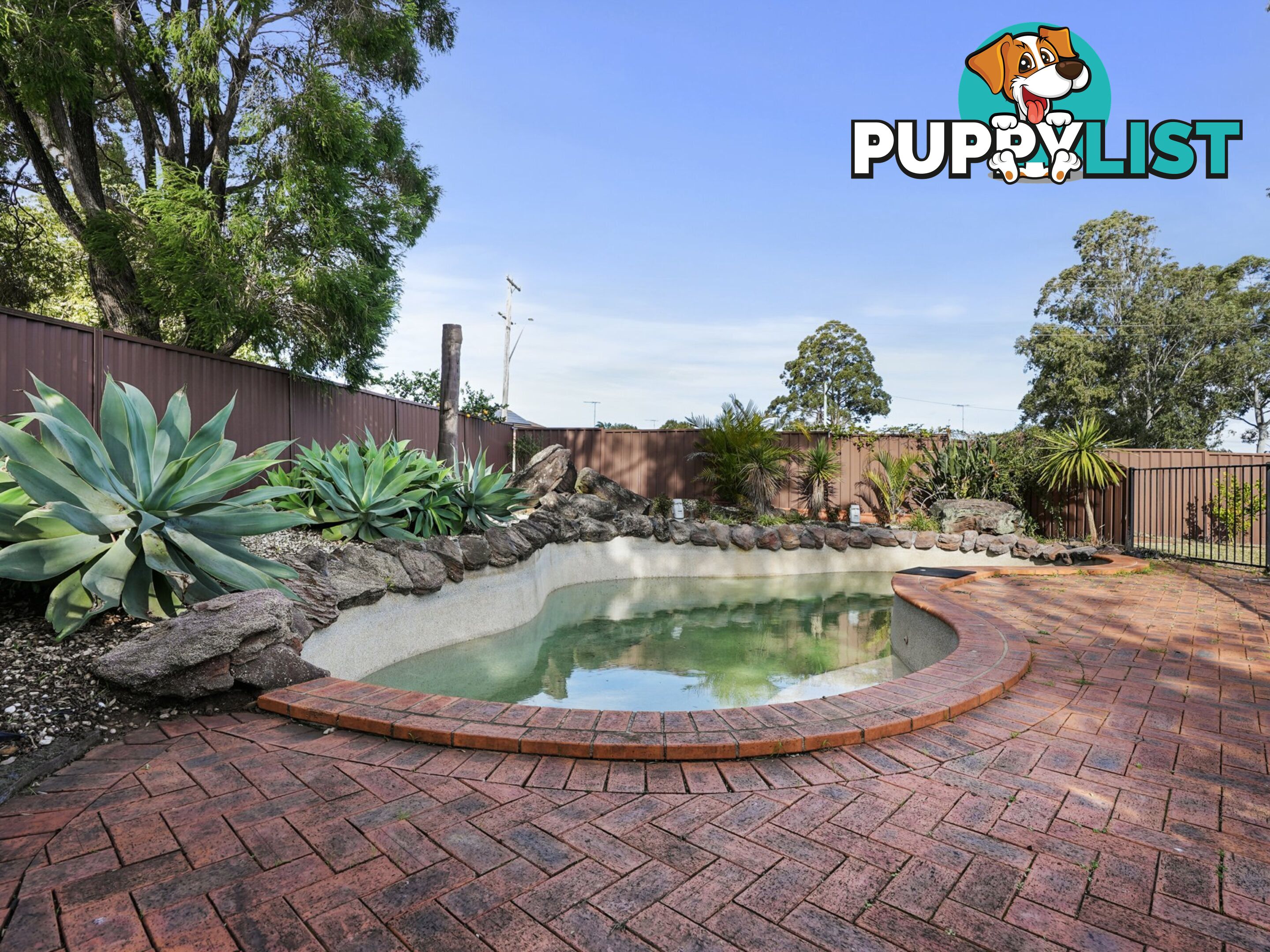 11 Herborn Place MINTO NSW 2566