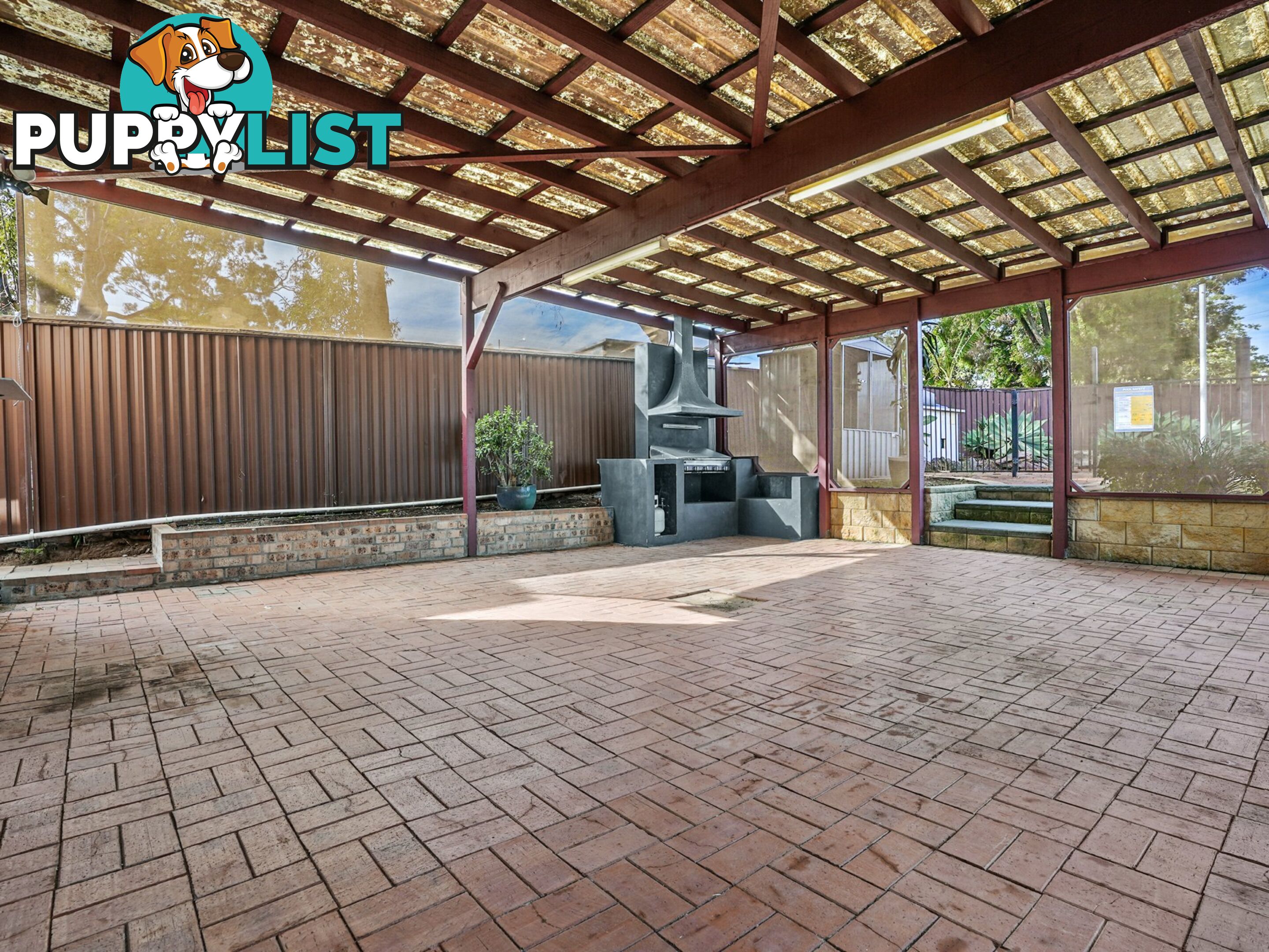 11 Herborn Place MINTO NSW 2566