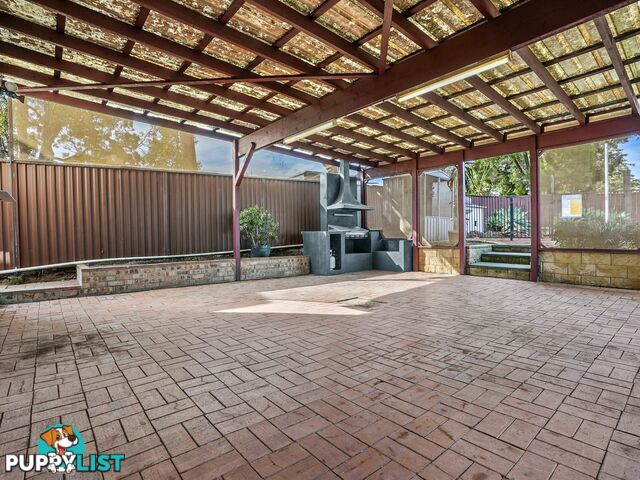 11 Herborn Place MINTO NSW 2566