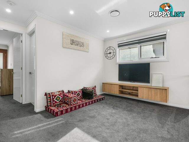 8 Chinnoks Avenue CAMPBELLTOWN NSW 2560