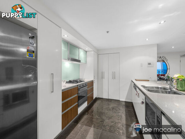 30 Macrossan St BRISBANE CITY QLD 4000