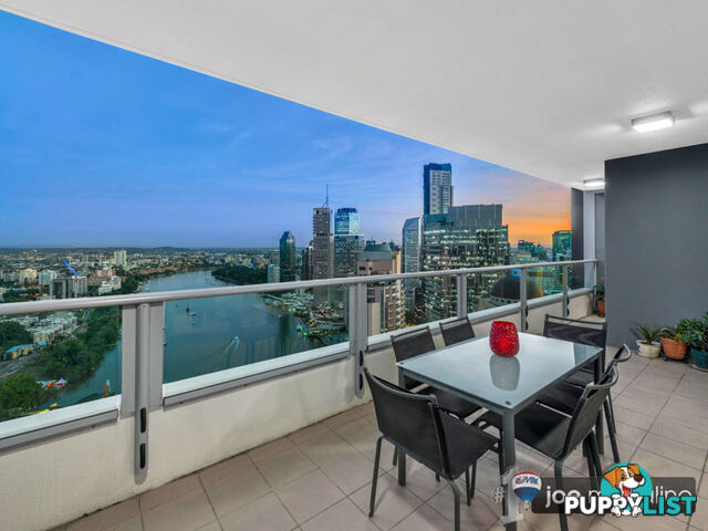 30 Macrossan St BRISBANE CITY QLD 4000