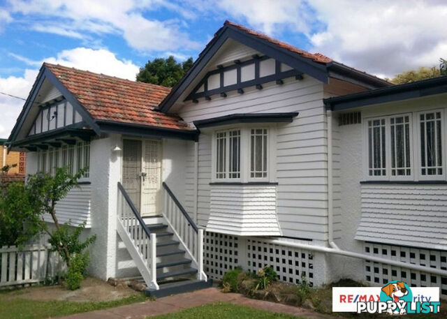 24 Montpelier Street CLAYFIELD QLD 4011