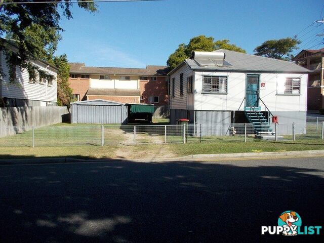 CLAYFIELD QLD 4011