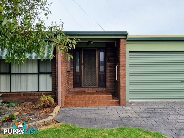 25 Youll Grove INVERLOCH VIC 3996