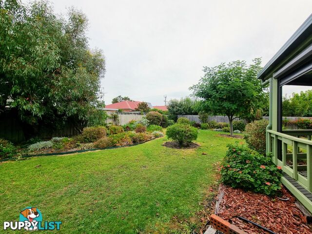 25 Youll Grove INVERLOCH VIC 3996