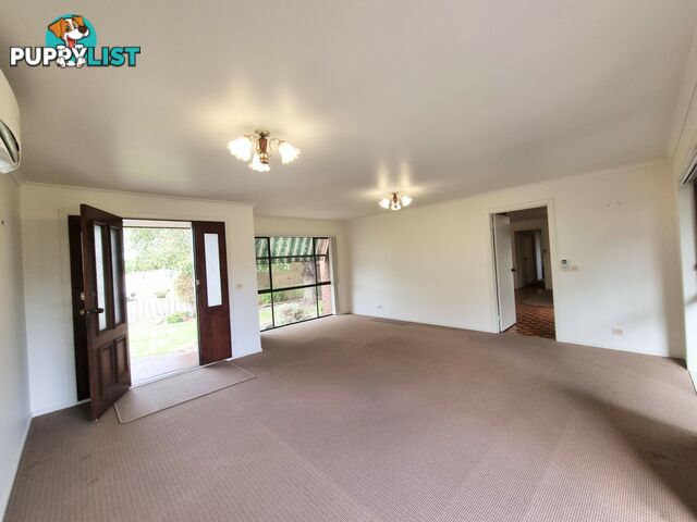 25 Youll Grove INVERLOCH VIC 3996