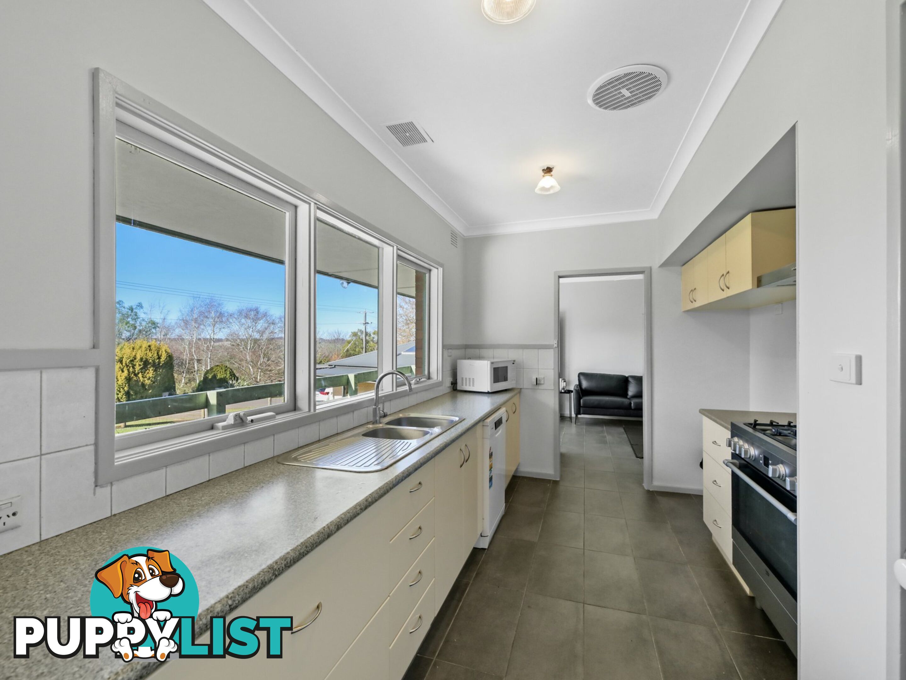 94 Ogilvy Street LEONGATHA VIC 3953