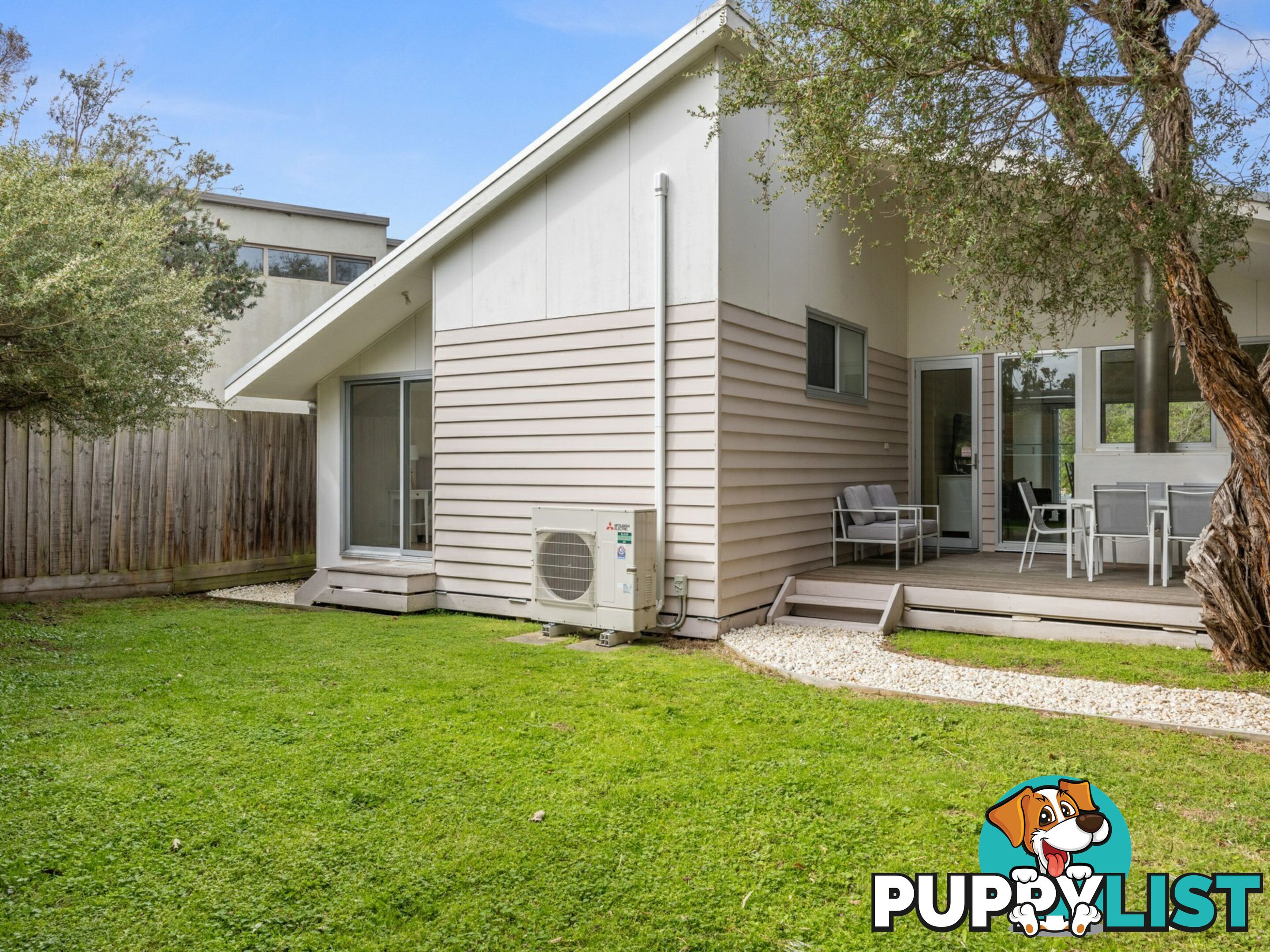 72 Surf Parade INVERLOCH VIC 3996