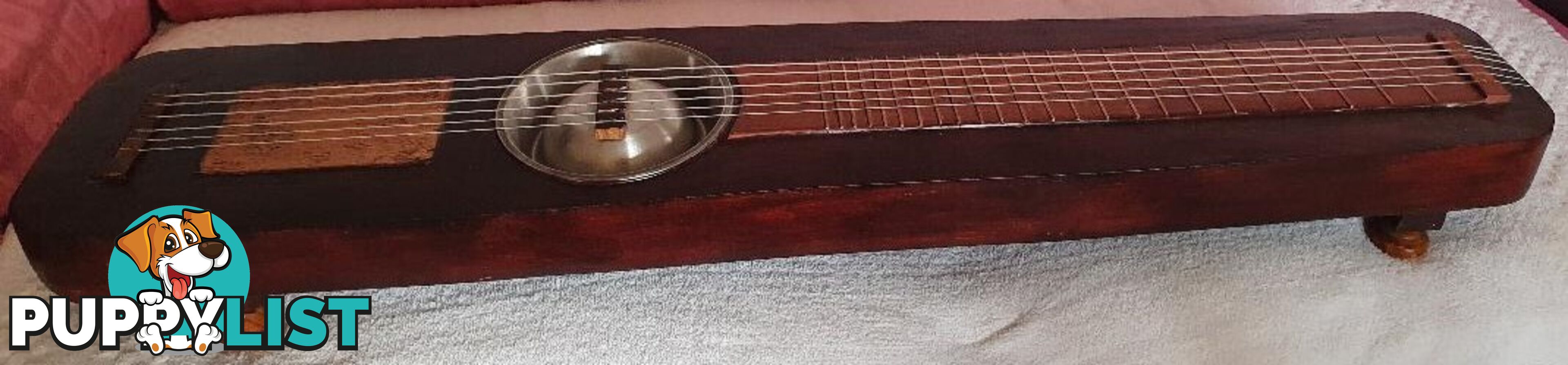 Resonator with Tremalo/Vibrato feature