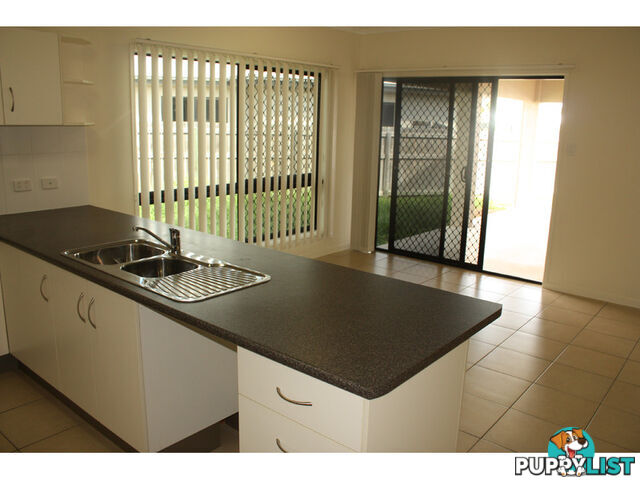 27 Stephanie Street Rasmussen QLD 4815