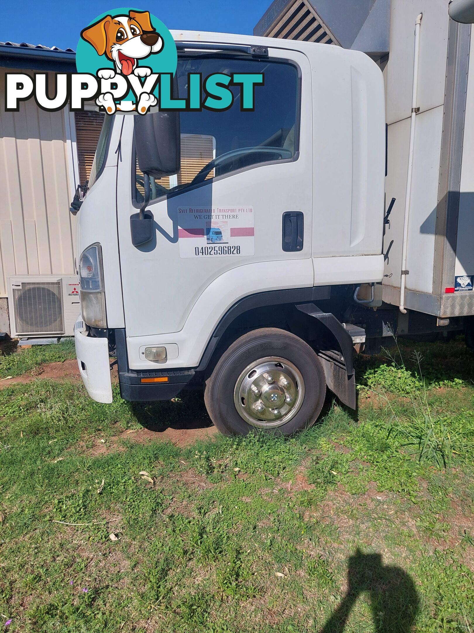 2009 Isuzu F Series Refrigerated Truck