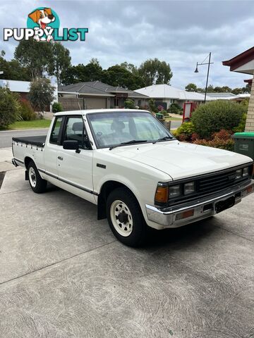 1986 Nissan 720 sports king cab 5 speed manual