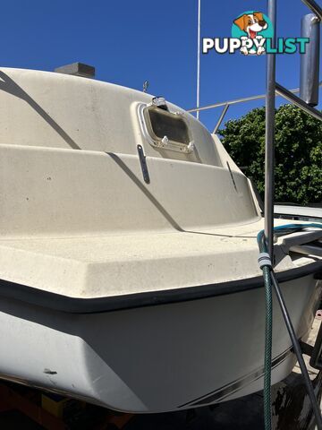 Price Negotiable / Sea Craft Caravel 25Ft Trailable Motor Sailor