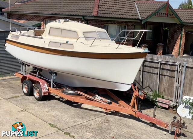 Price Negotiable / Sea Craft Caravel 25Ft Trailable Motor Sailor