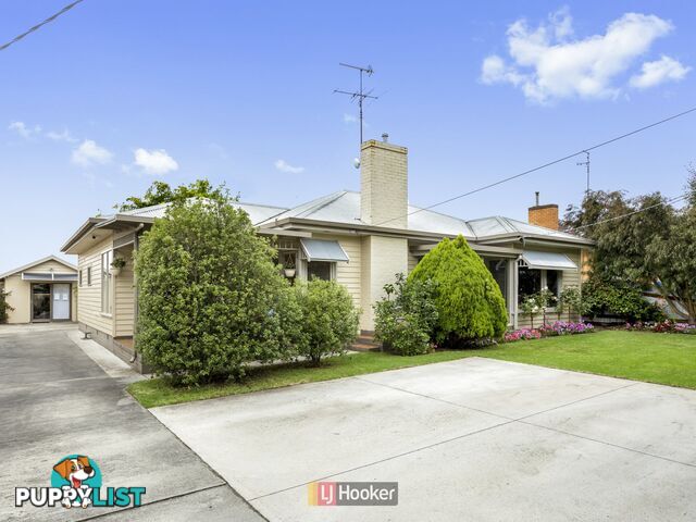 8 Woods Street COLAC VIC 3250