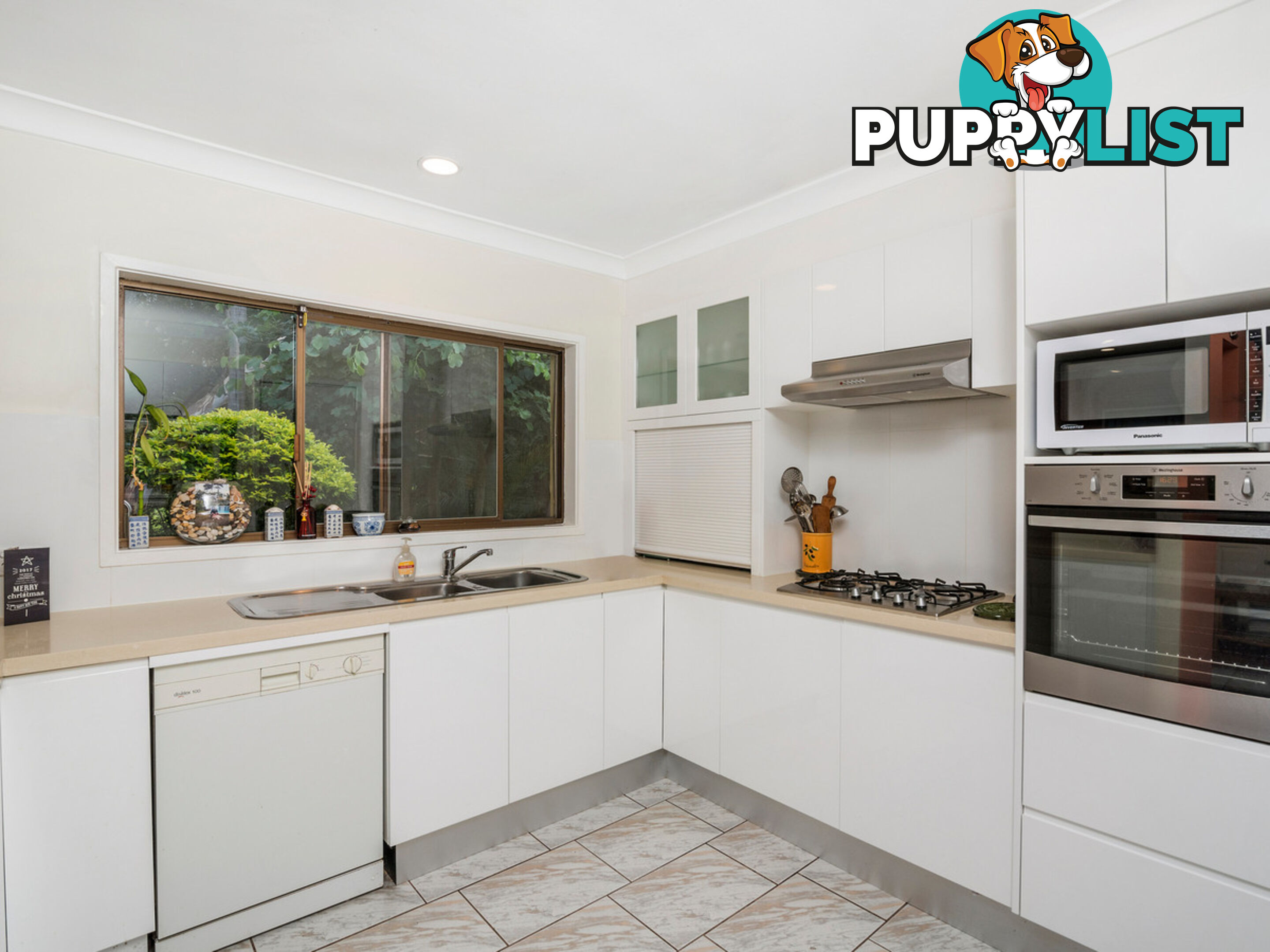 37 Marika Way CURRUMBIN WATERS QLD 4223