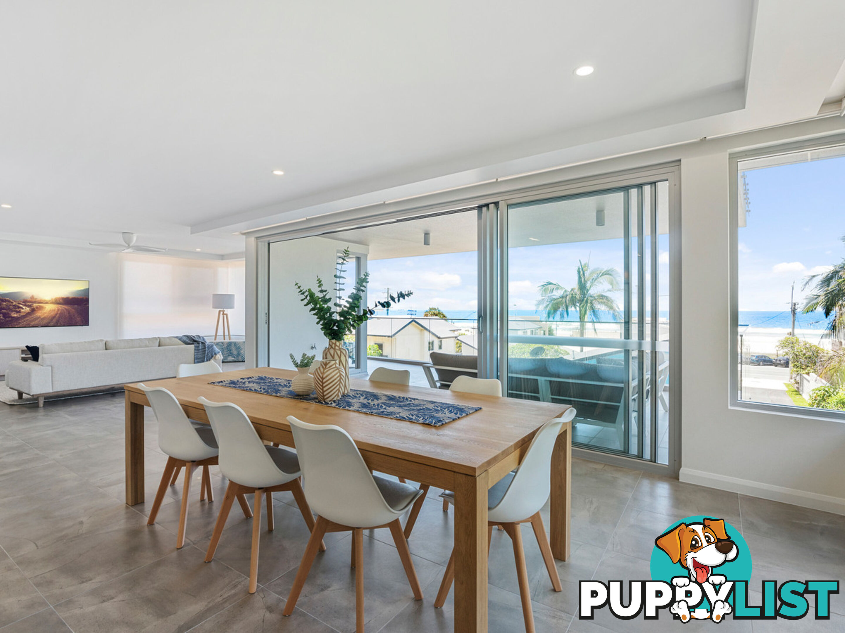 2/810 Pacific Parade CURRUMBIN QLD 4223