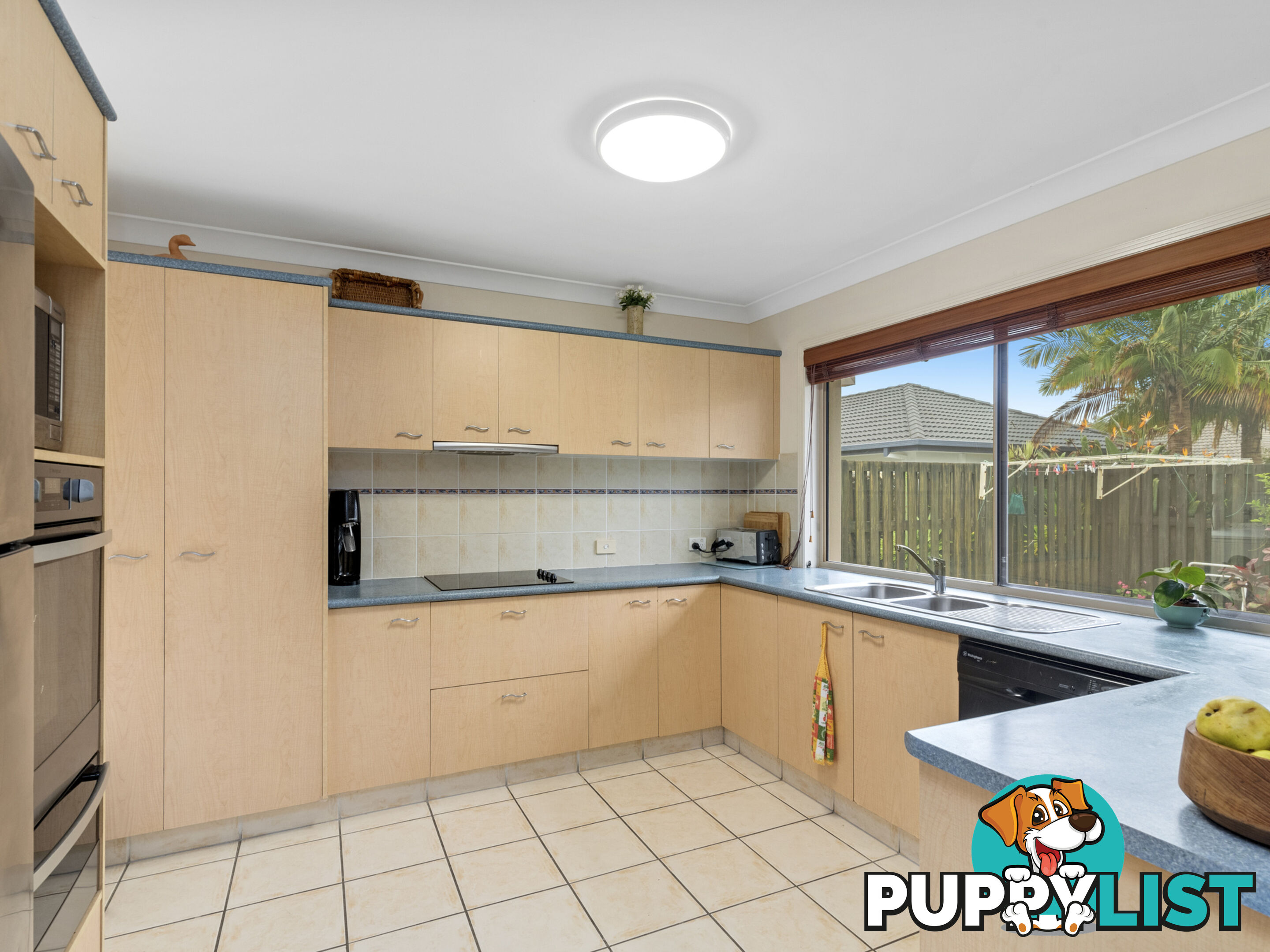 1/10 Keegan Circuit CURRUMBIN WATERS QLD 4223