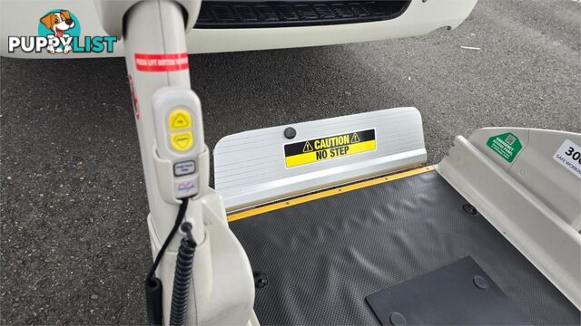 2011 Toyota Hiace Welcab