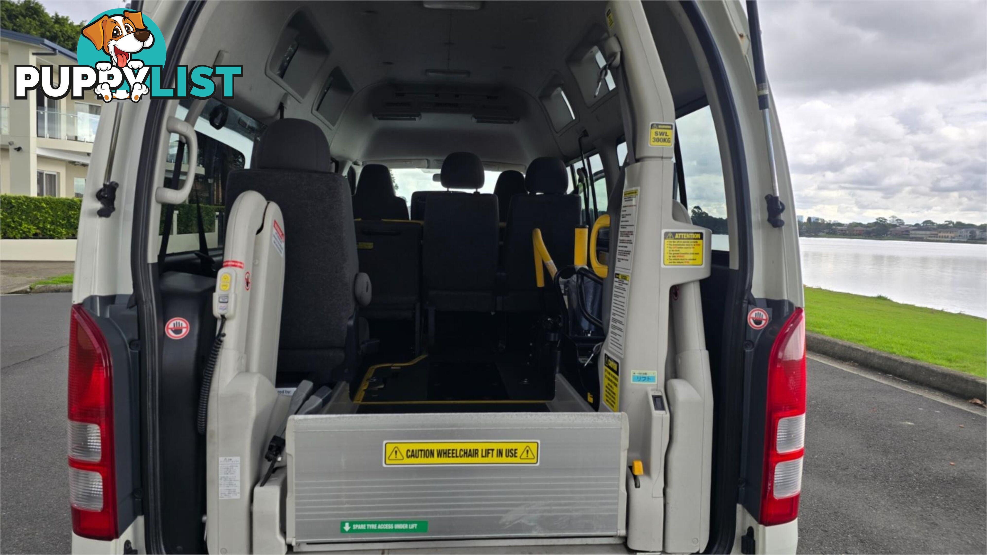2011 Toyota Hiace Welcab
