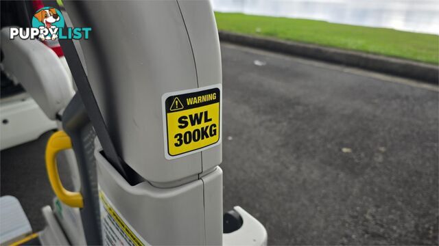 2011 Toyota Hiace Welcab