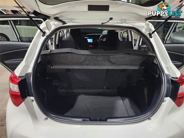2020 Toyota VITZ