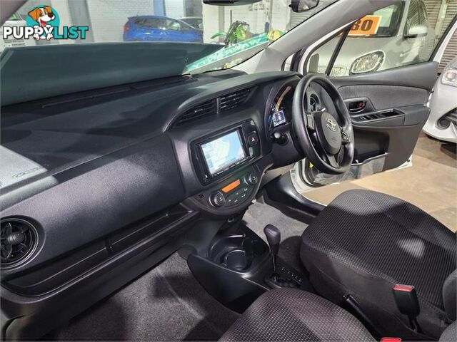 2020 Toyota VITZ