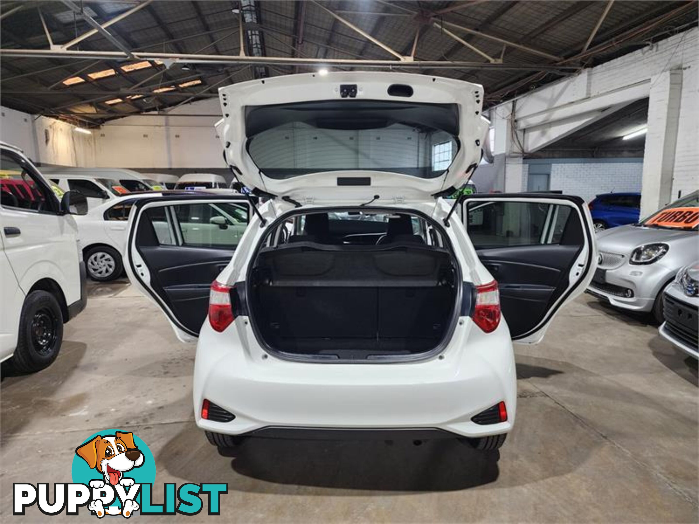 2020 Toyota VITZ