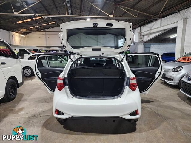 2020 Toyota VITZ