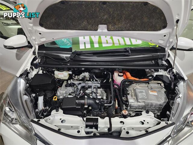 2020 Toyota VITZ