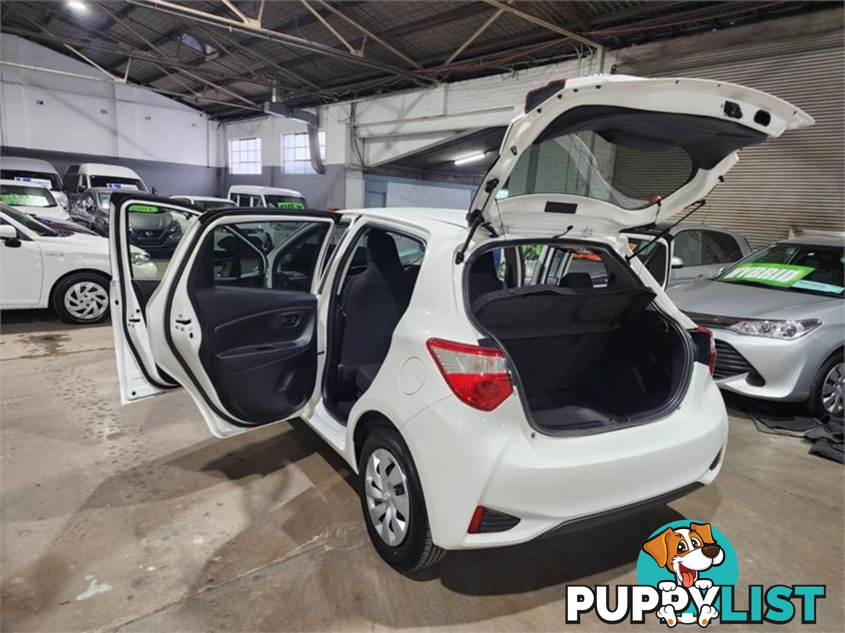 2020 Toyota VITZ