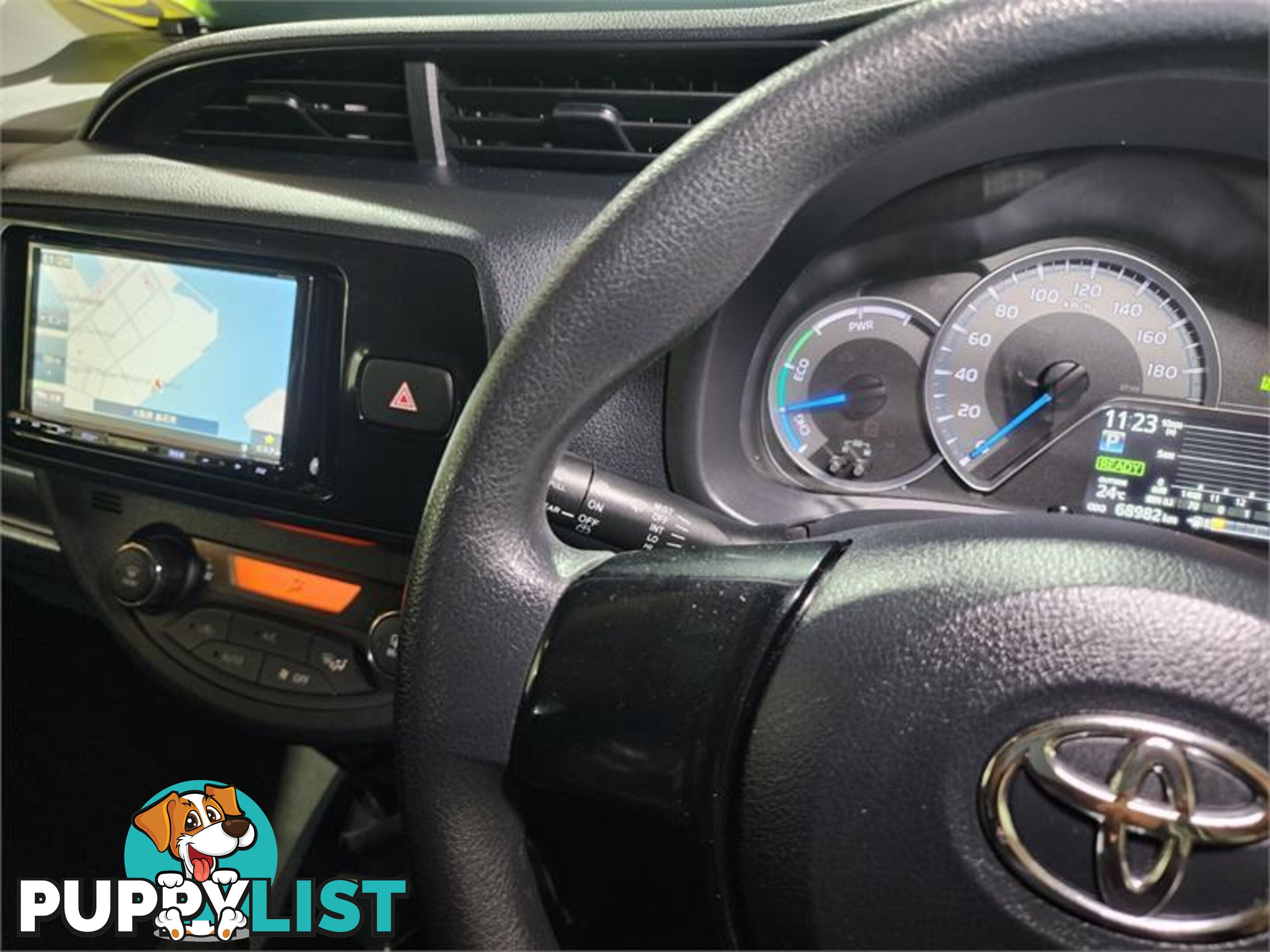 2020 Toyota VITZ