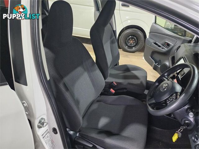 2020 Toyota VITZ