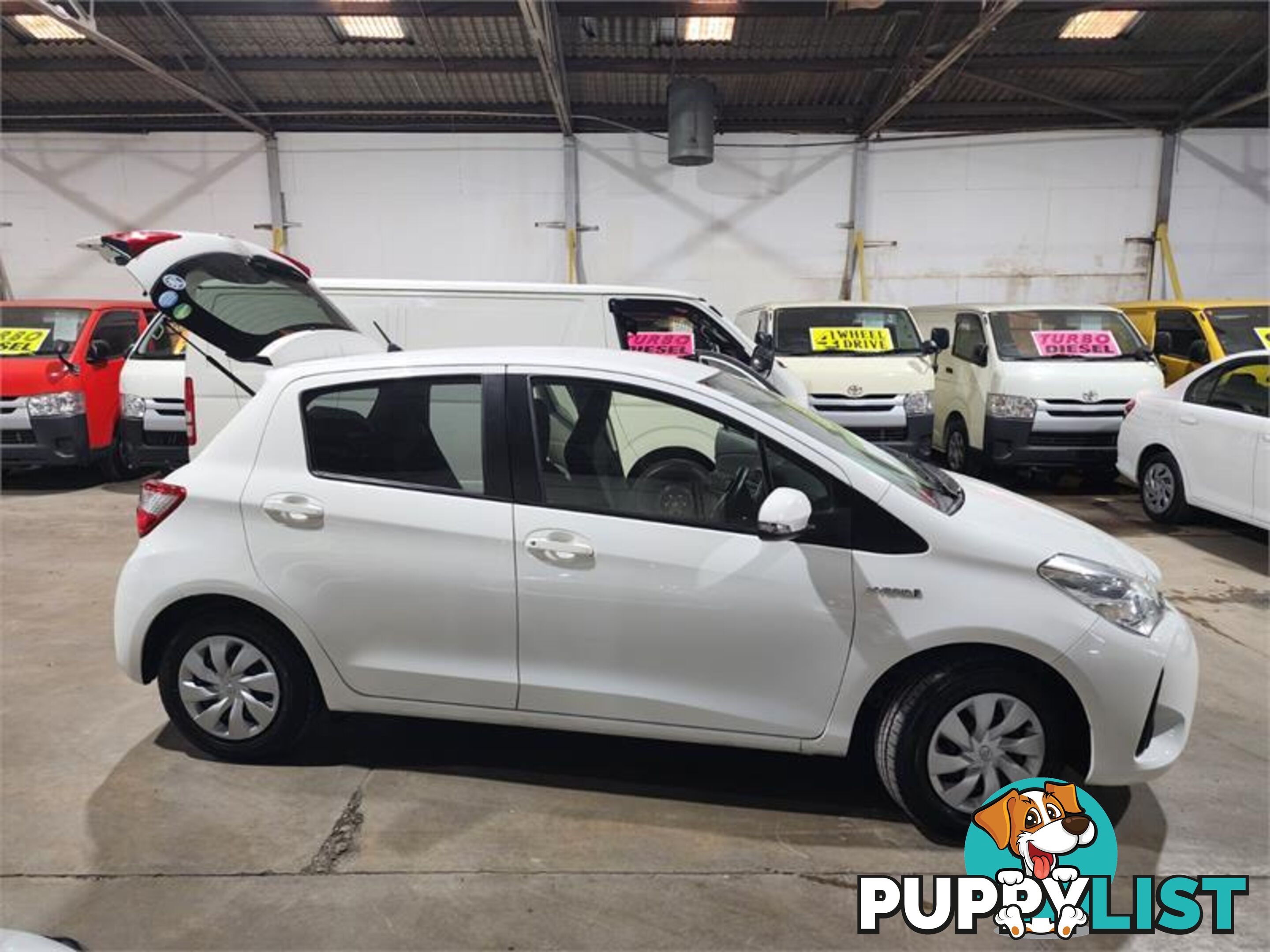 2020 Toyota VITZ