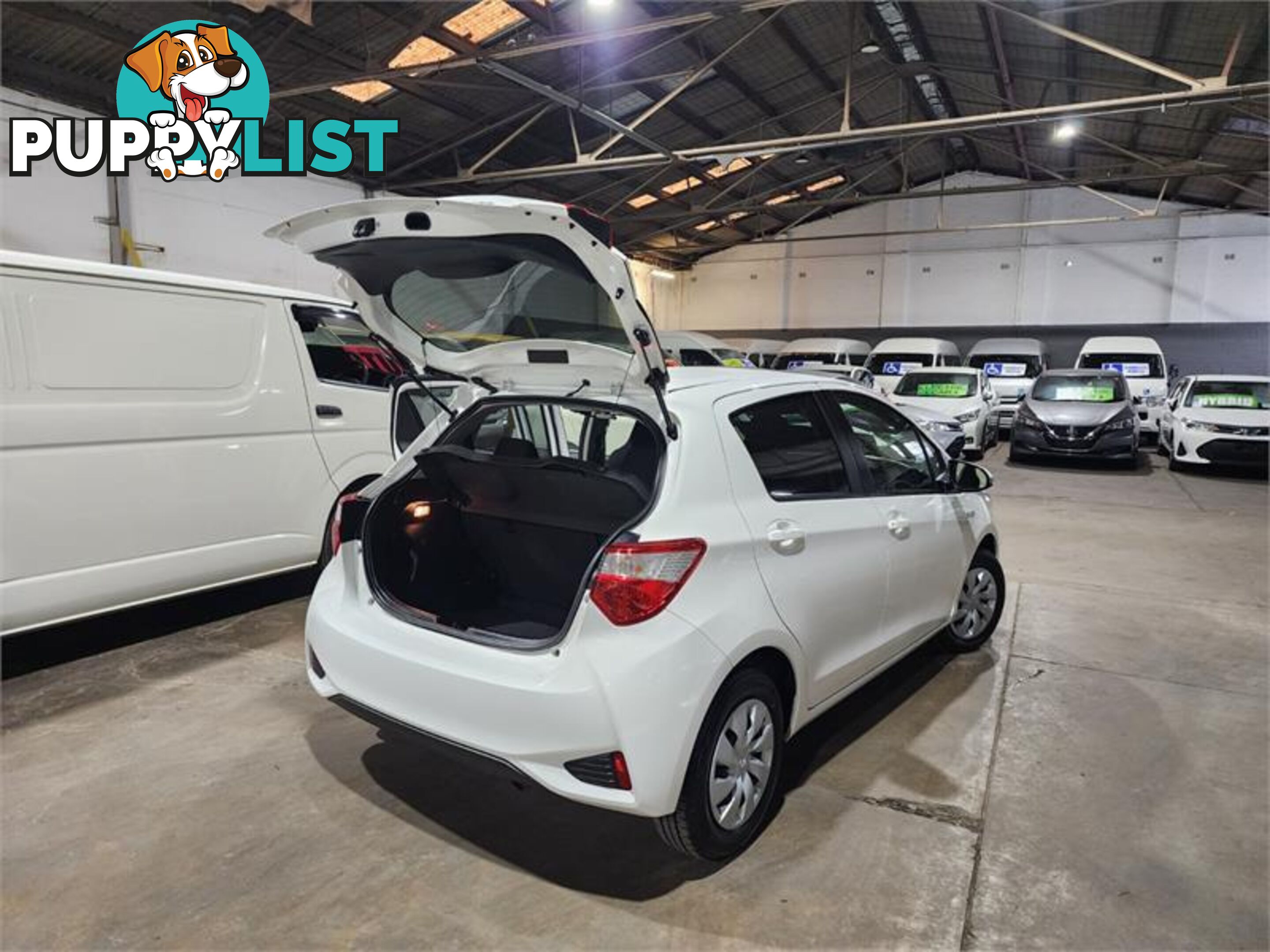 2020 Toyota VITZ
