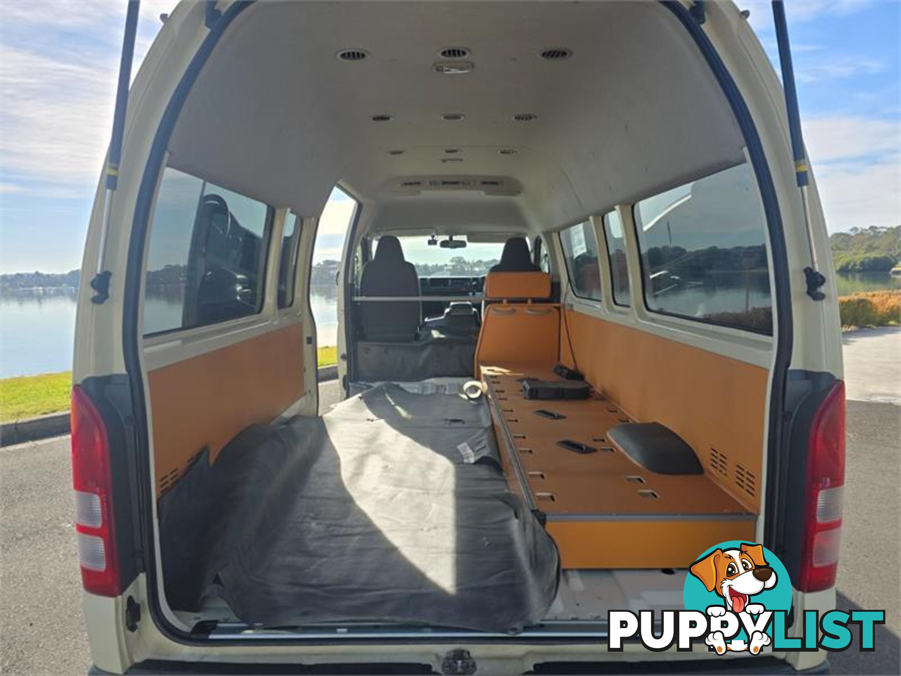 2016 Toyota Hiace
