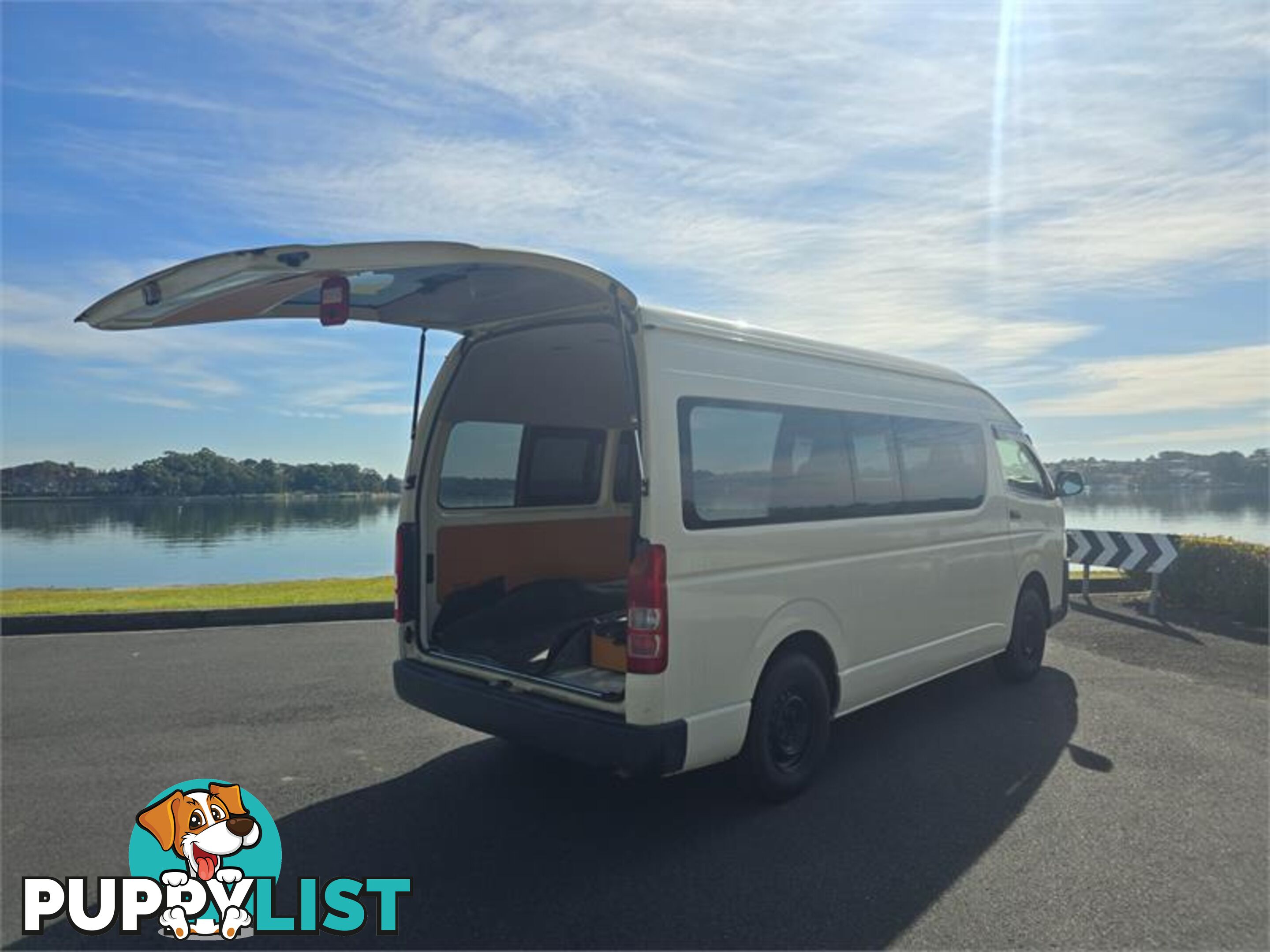 2016 Toyota Hiace