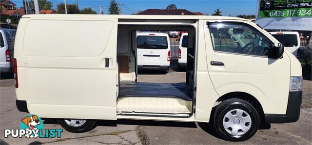 2015 Toyota Hiace