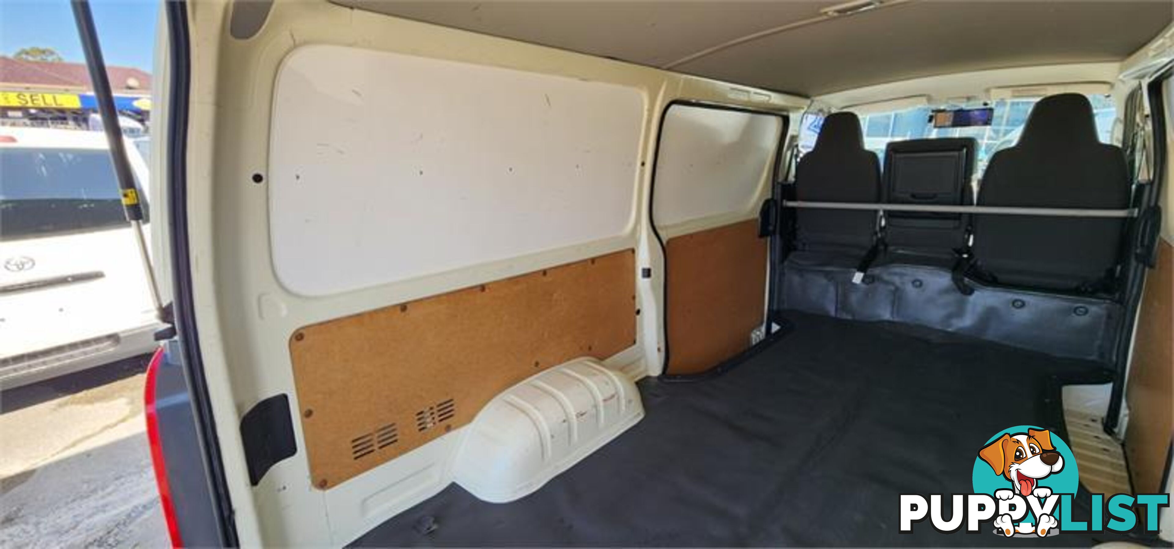 2015 Toyota Hiace