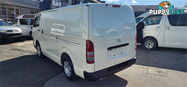 2015 Toyota Hiace