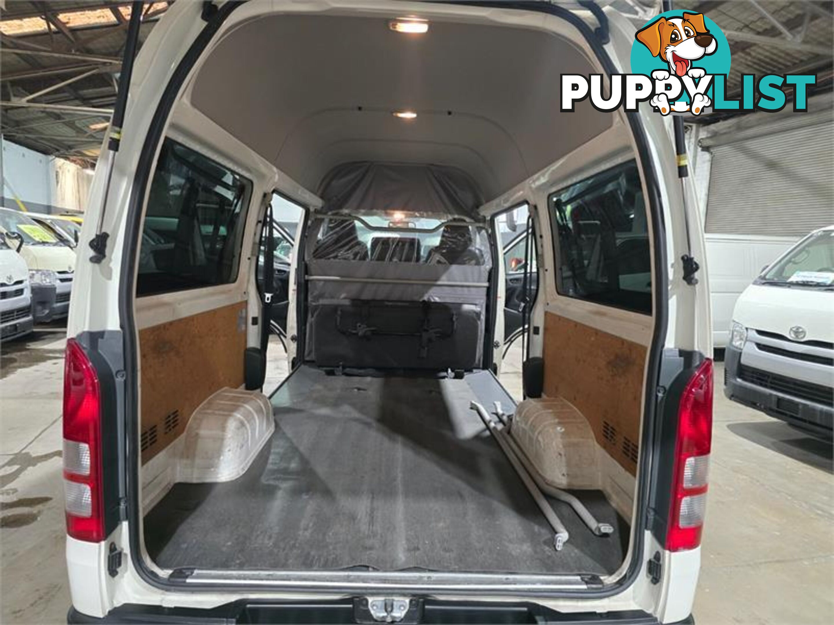 2016 Toyota Hiace