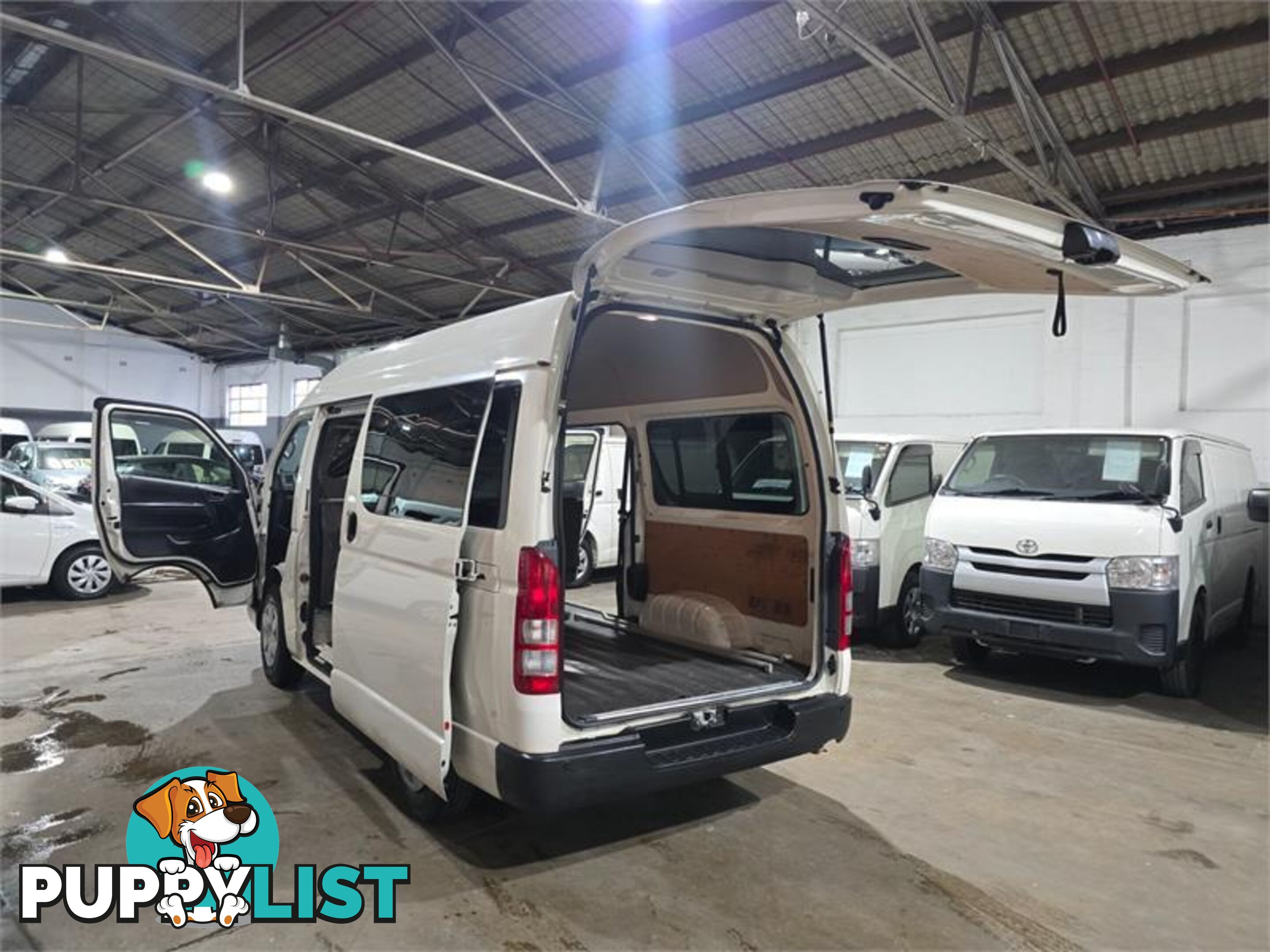 2016 Toyota Hiace