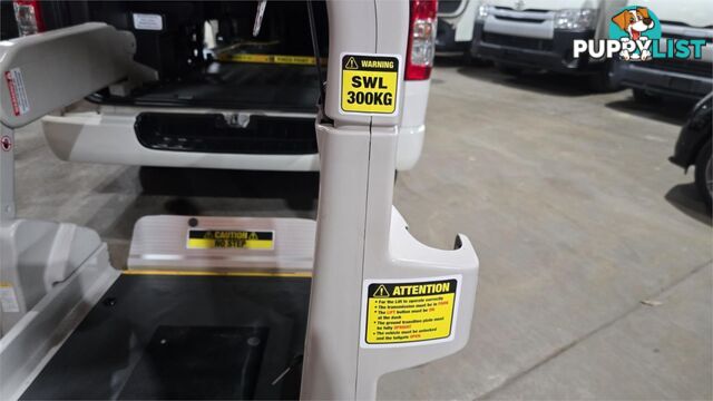 2015 Toyota Hiace Welcab