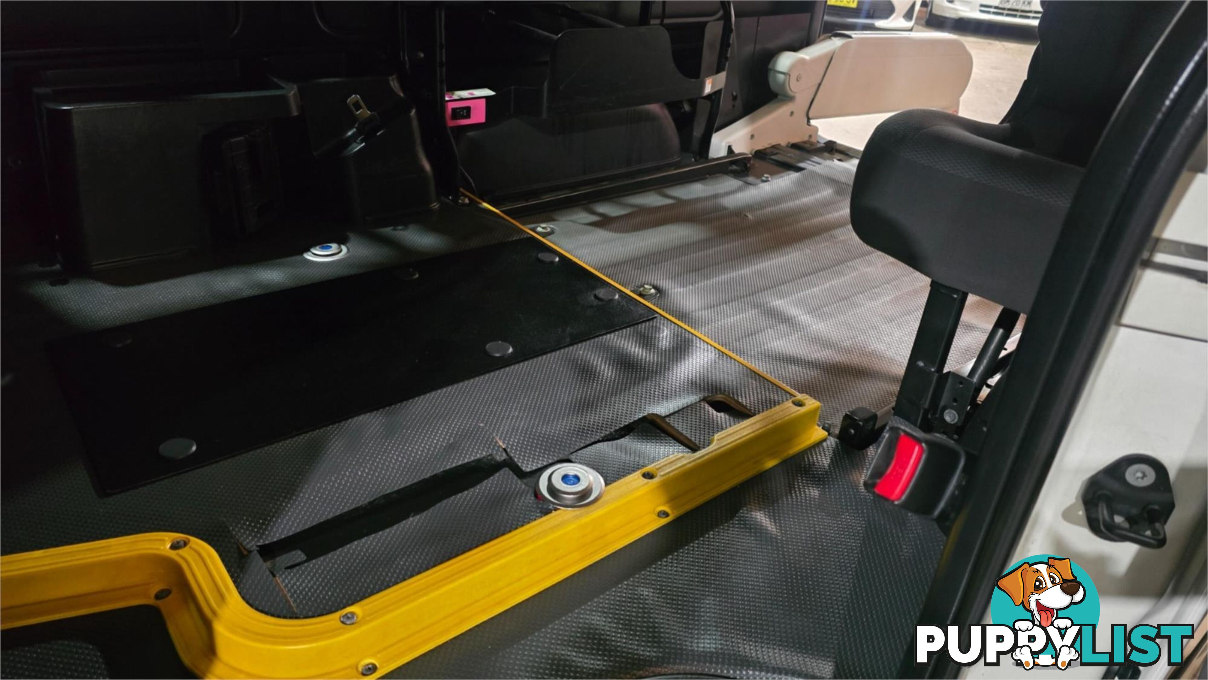 2015 Toyota Hiace Welcab